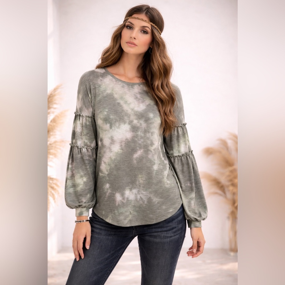 Anthropologie Green Tie-Dye Ruffle Poet Puff Baloon Sleeve boho Gypsy Cozy Top